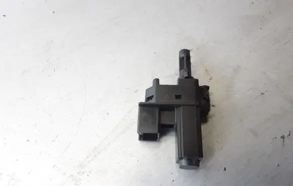 Clutch pedal sensor
