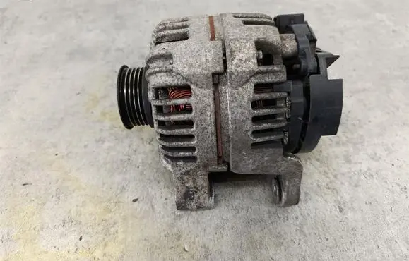 Opel Meriva A Generator/alternator 13222930