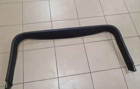 Jeep Grand Cherokee Tailgate trim 5KT37DX9AC