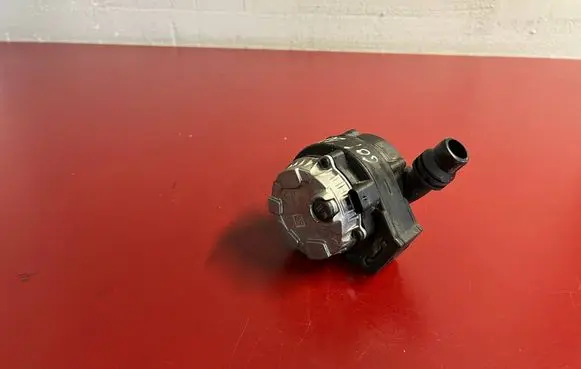 BMW X3 G01 Electric auxiliary coolant/water pump 8663248 0392024082
