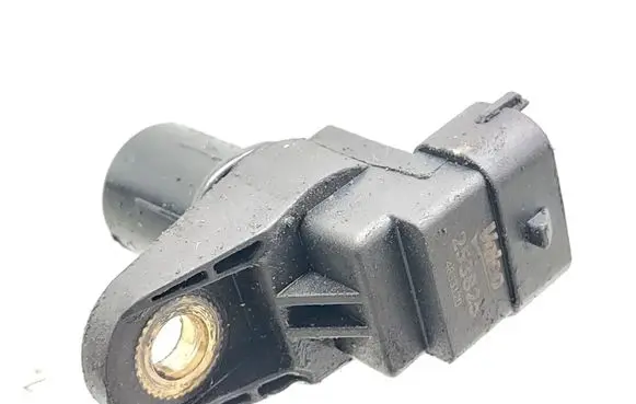 Mercedes-Benz Vaneo W414 Camshaft position sensor 253825