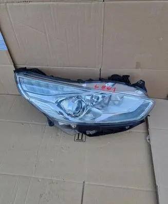 Ford Galaxy Headlight/headlamp 90076299