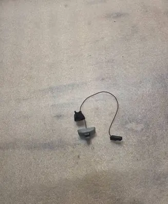 Sun visor clip/hook/bracket