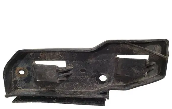 Volkswagen PASSAT B5.5 Front bumper mounting bracket 3B0807183E