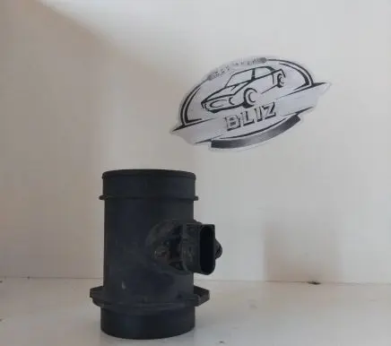 Audi A6 S6 C5 4B Mass air flow meter 059906461E 0281002429