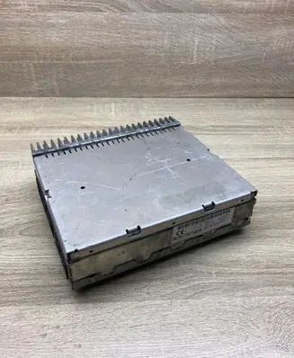 Mercedes-Benz E W211 Sound amplifier A2118274542