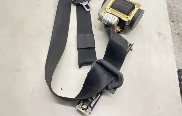 Audi A3 S3 8L Front seatbelt 8L3857705A