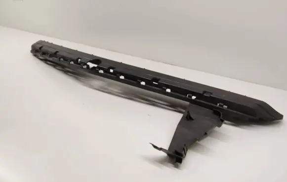 Mercedes-Benz B W246 W242 Front bumper mounting bracket A2468850365 270010003 11279981