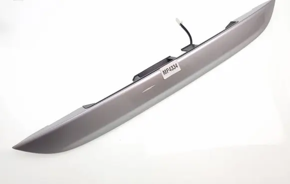 Trunk door license plate light bar