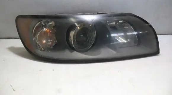 Volvo V50 Headlight/headlamp