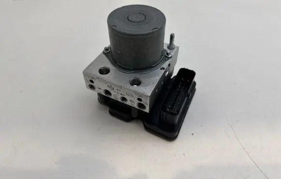 Jaguar XE ABS Pump LX7314F447BE