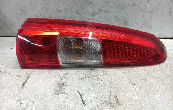 Volvo XC70 Rear/tail lights 160985