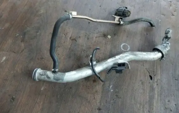 Honda Civic Engine coolant pipe/hose