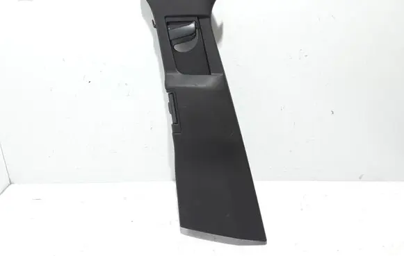 Volvo XC60 (B) pillar trim (bottom) 31425695