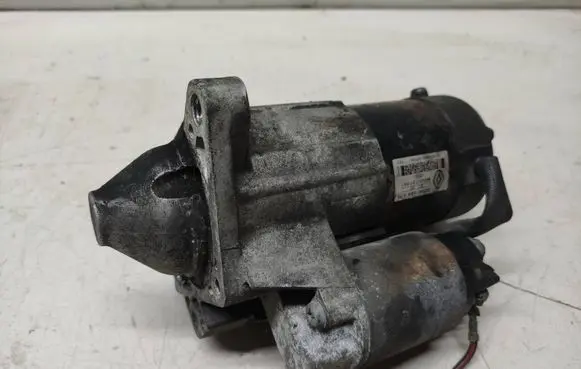 Nissan Qashqai Starter motor 8200584675
