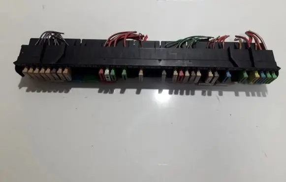 BMW 5 E39 Fuse box set 61138366570 61.13-8366570
