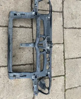 Volkswagen Golf IV Radiator support slam panel