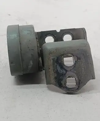 Renault Megane II Front door lower hinge 