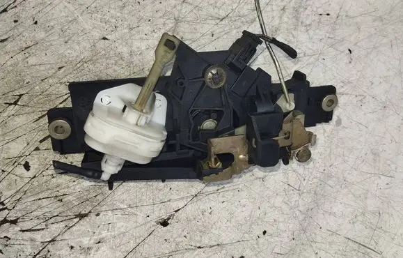 Audi A3 S3 8L Loading door lock 