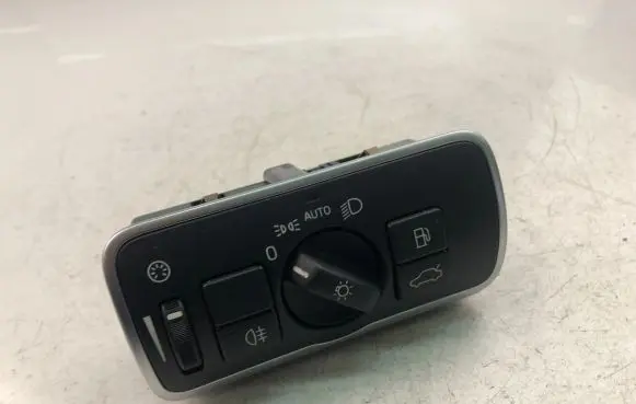 Volvo V60 Light switch 30739448