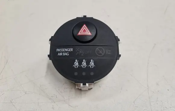Toyota Yaris Hazard light switch 839500D080 03514