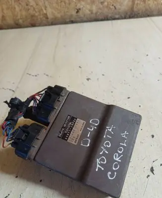 Toyota Corolla E120 E130 Fuel injection control unit/module 1310001041 8987120030
