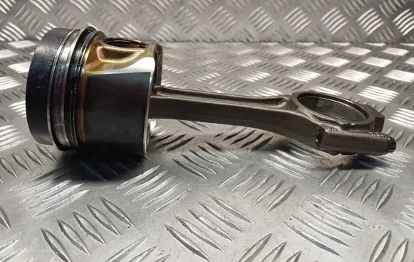 Audi A3 S3 8P Piston with connecting rod 03LA 79L98