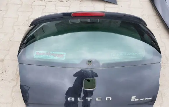 Tailgate/trunk/boot lid