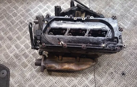 Audi A6 S6 C6 4F Engine head 