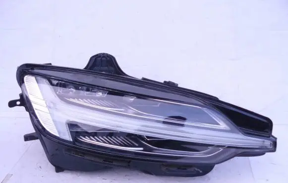 Volvo S60 Headlight/headlamp 32338002