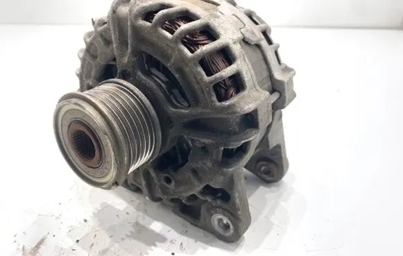 Renault Megane IV Generator/alternator 231004EA0A