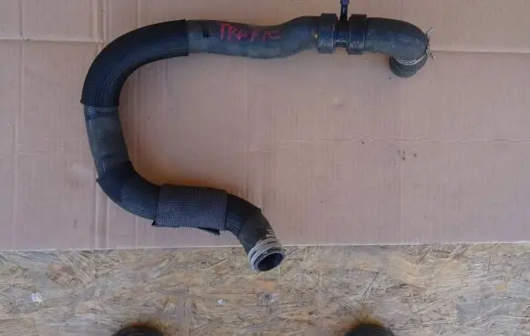Renault Trafic III (X82) Air intake hose/pipe 215014596R 93866063