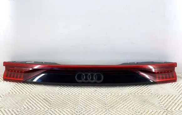 Audi Q8 Trunk door license plate light bar 4M8945095F