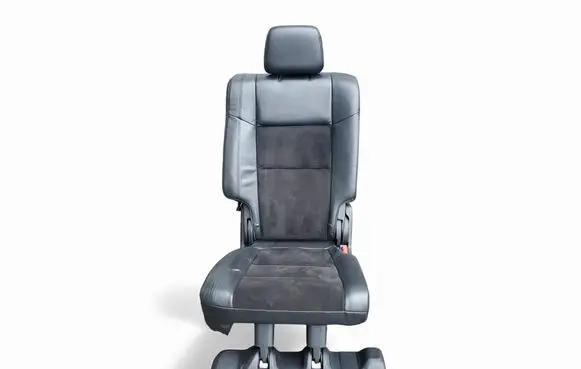 Jeep Grand Cherokee Rear seat 