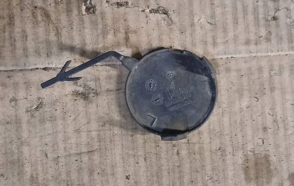 Renault Megane III Front tow hook cap/cover 511807257R BDKES95NB