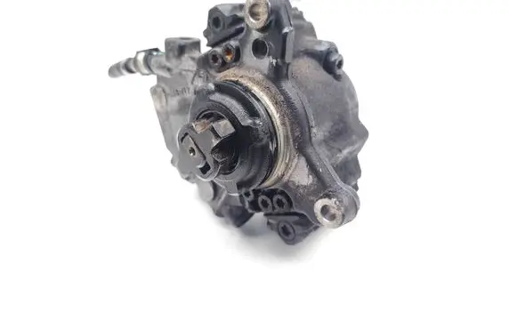 Chevrolet Orlando Fuel injection high pressure pump 96868903 9422A040A