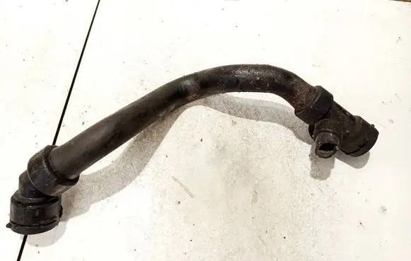 Audi A4 S4 B5 8D Engine coolant pipe/hose