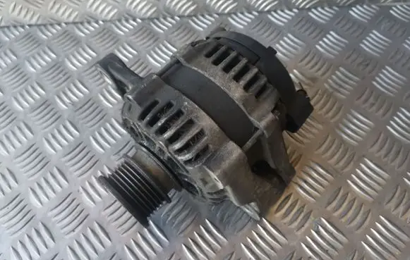 Opel Insignia A Generator/alternator 13502583