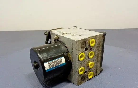 Volkswagen PASSAT B6 ABS Pump 3C0614095Q