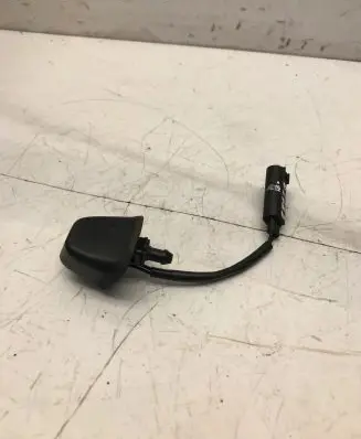 BMW 3 E90 E91 Windshield washer spray nozzle 8365385