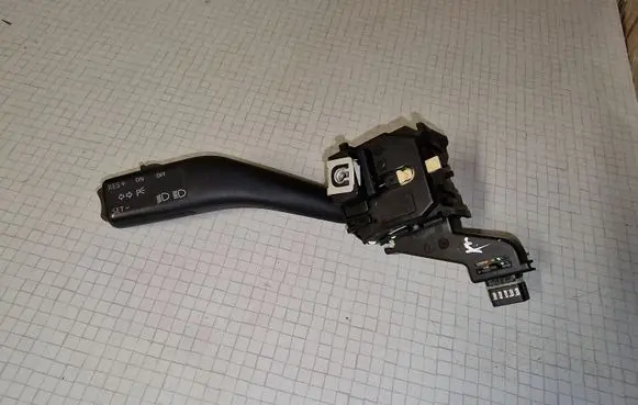 Volkswagen Touran I Cruise control stalk 1K0953513A CZK03QC2