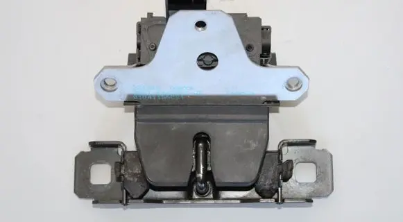Ford Focus Tailgate/trunk/boot lock/catch/latch 8M51R442A66AB 3M51R404B12