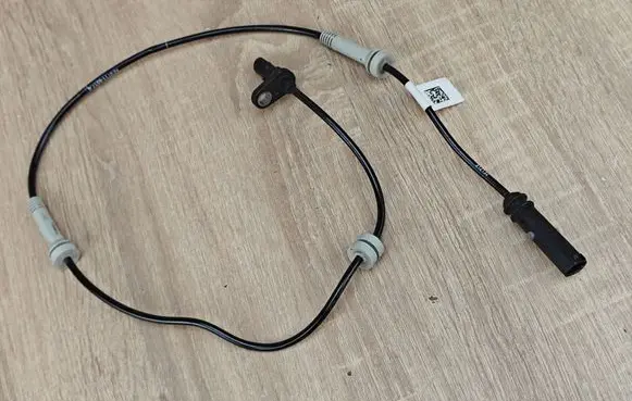 BMW 5 G30 G31 G38 ABS brake wheel speed sensor 6874637
