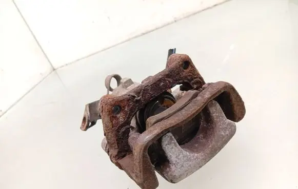 Rear brake caliper