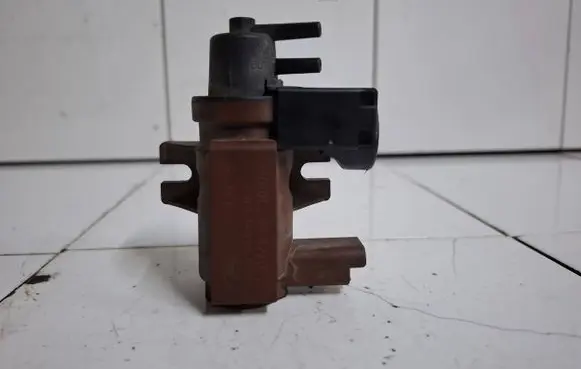 Ford Mondeo MK IV Turbo solenoid valve 6G9Q9E882CA 10T018 70177100
