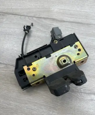 Volvo XC90 Tailgate/trunk/boot lock/catch/latch 30649103