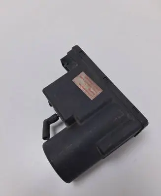 Audi A4 S4 B6 8E 8H Central locking vacuum pump 4A0862257A