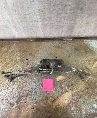 Audi A4 S4 B5 8D Front wiper linkage and motor 