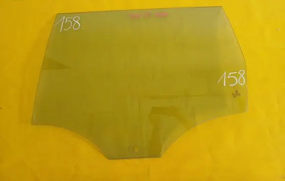 Volkswagen PASSAT B6 Rear door window glass