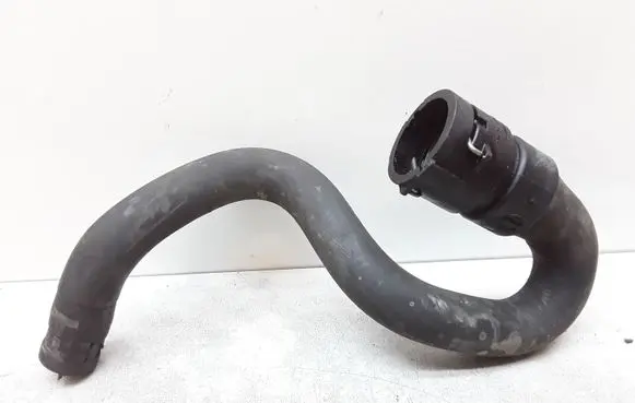 Volvo XC70 Engine coolant pipe/hose 6G918B159DE